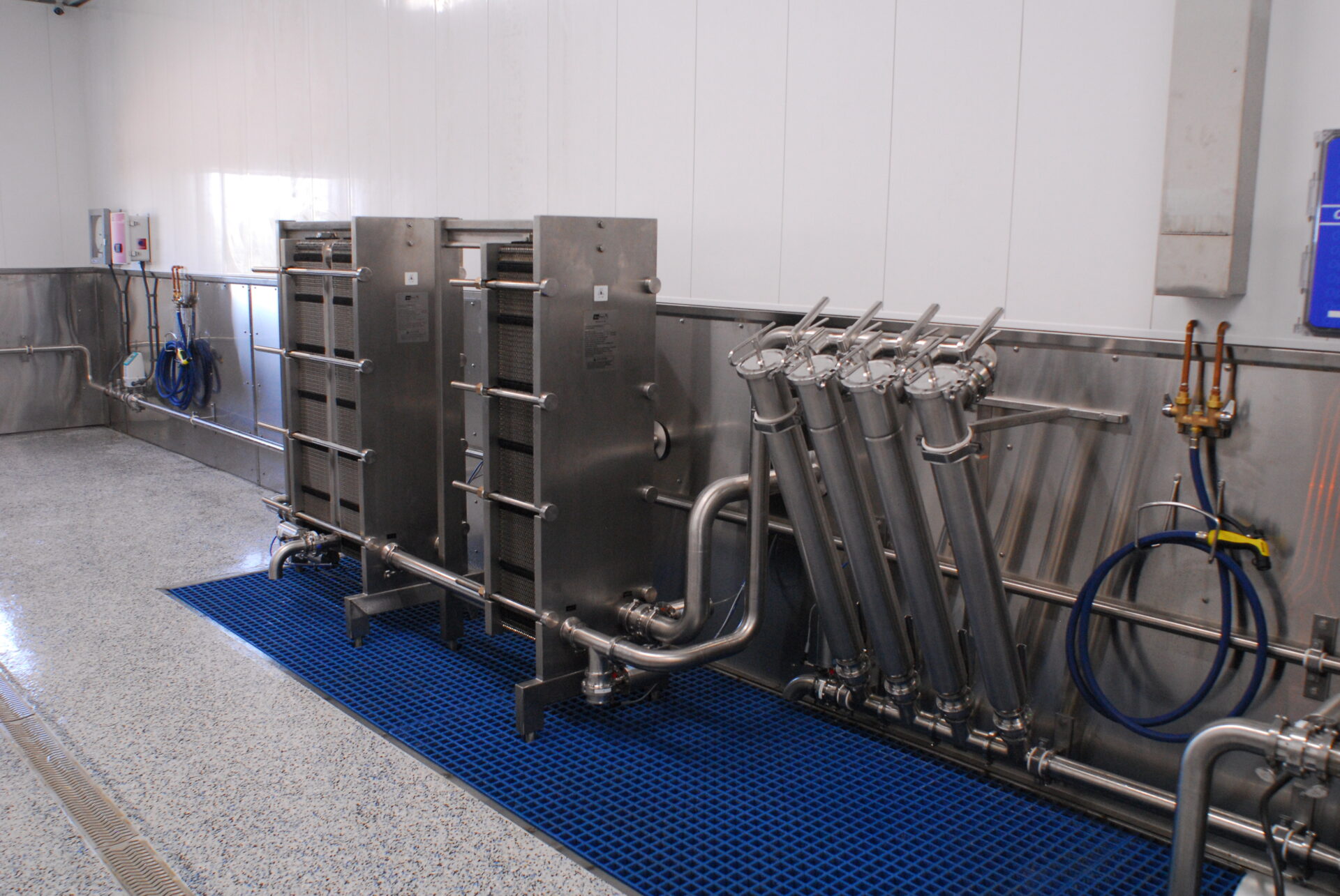 BouMatic Plate Coolers
