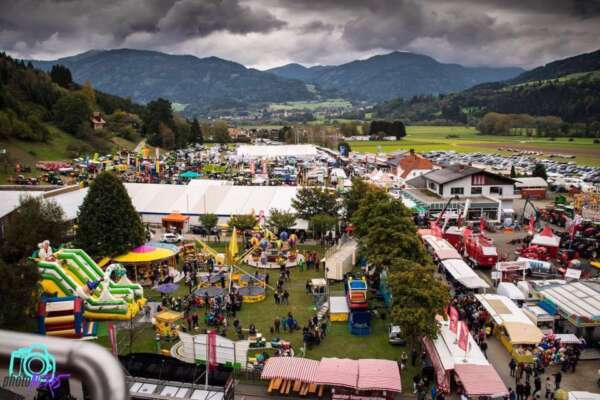 Maxlaunmarkt // Fa. Andreas Graf / Fa. Andreas Ernst / Wallner Stall- und Melktechnik